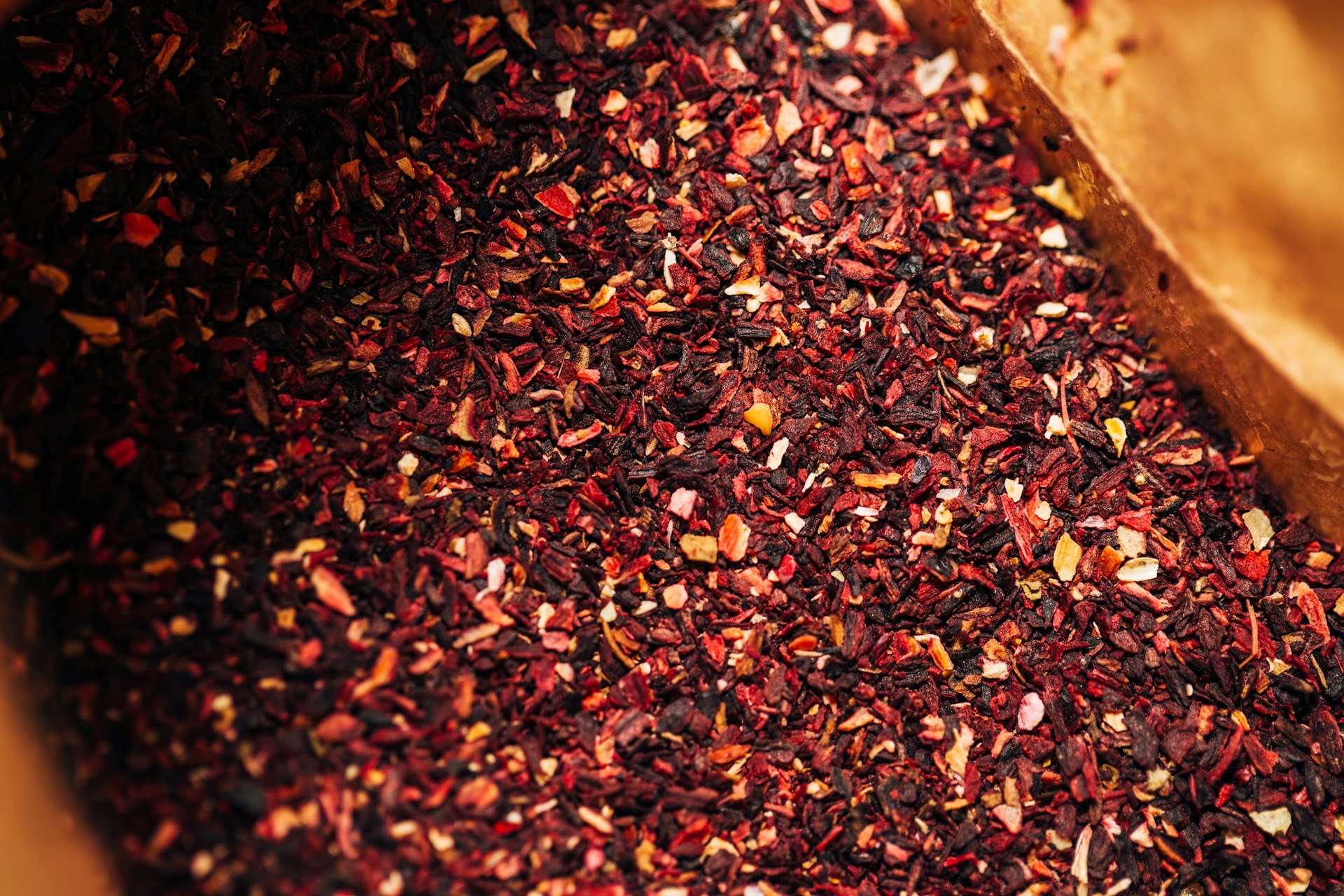 Dried hibiscus flowers for tea